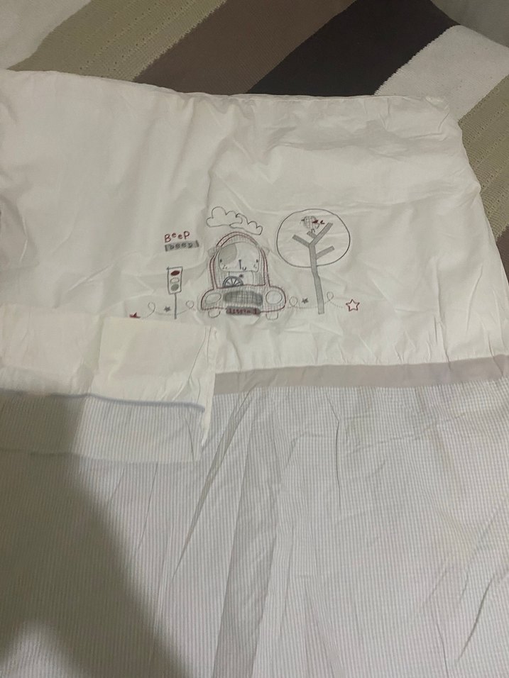 Beyaz Gri Desenli Çocuk Uyku Seti - Görsel 2