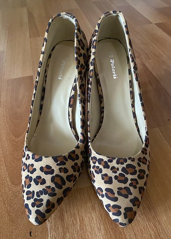 Bej Leopar Desenli Kadın Süet Topuklu Stiletto - Görsel 2
