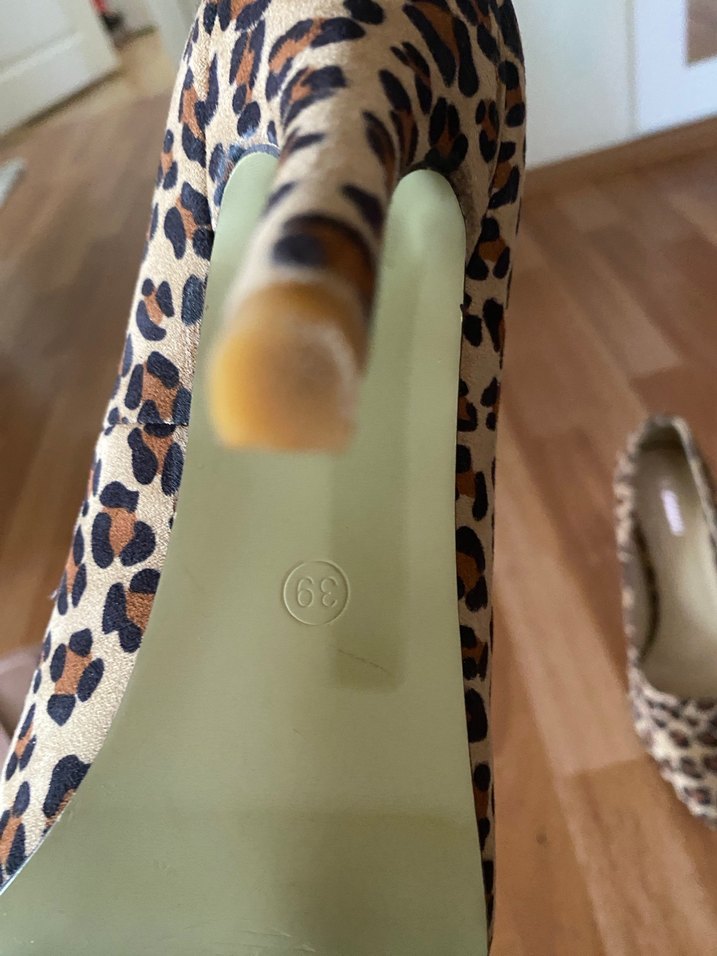 Bej Leopar Desenli Kadın Süet Topuklu Stiletto - Görsel 3