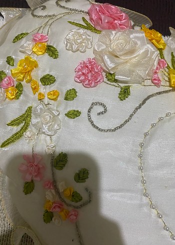 Nakışlı Kalp Şekilli Beyaz Yastık el işi kurdela - Görsel 2