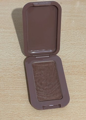 NYX NYX Buttermelt Parlak Kahverengi Bronzer