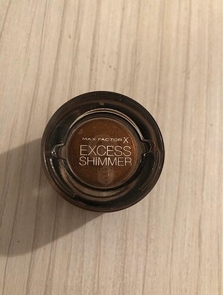 Max factor krem farlar ( ayrildi )