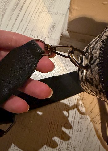 Mudo Gri Desenli Kemerli Kadın Çanta - Görsel 6