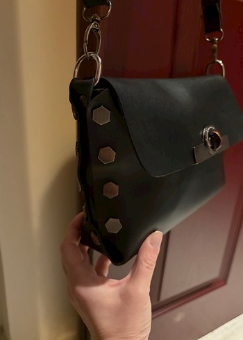 Kilitli Siyah Deri Kadın Çanta - Görsel 3