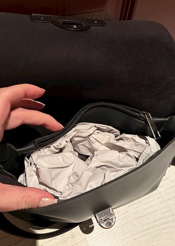 Kilitli Siyah Deri Kadın Çanta - Görsel 5