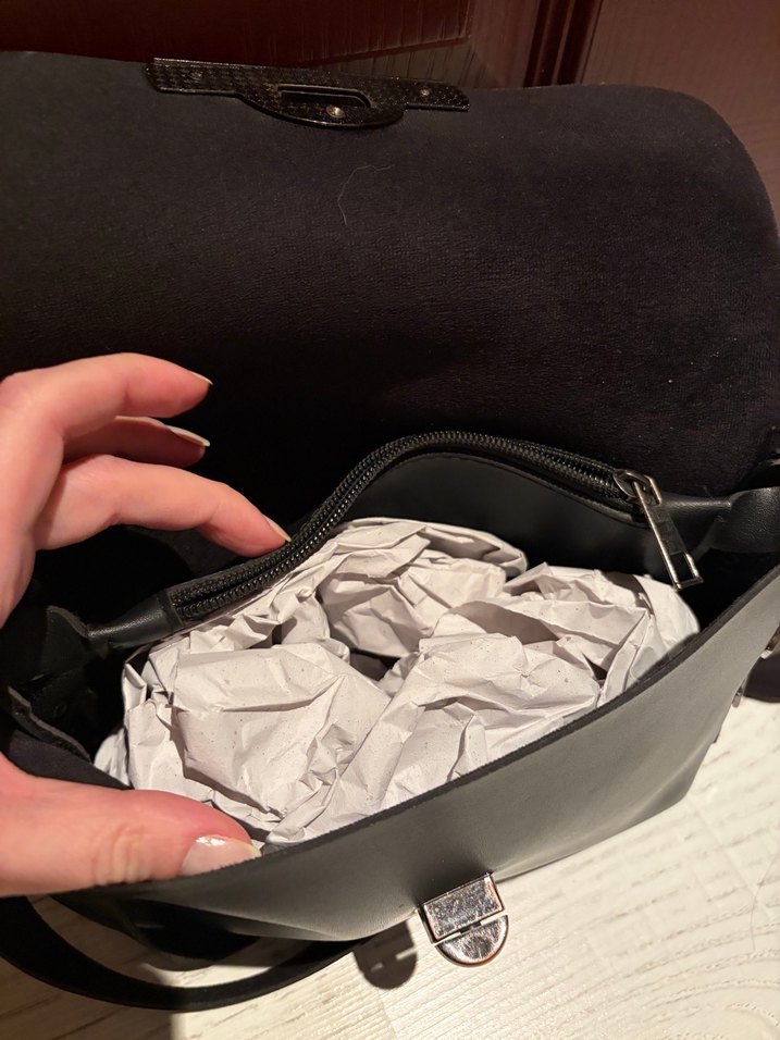 Kilitli Siyah Deri Kadın Çanta - Görsel 5