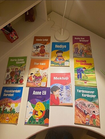 Güzel davranış hikayeleri seti