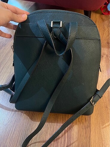 Michael kors sırt çantası - Görsel 2