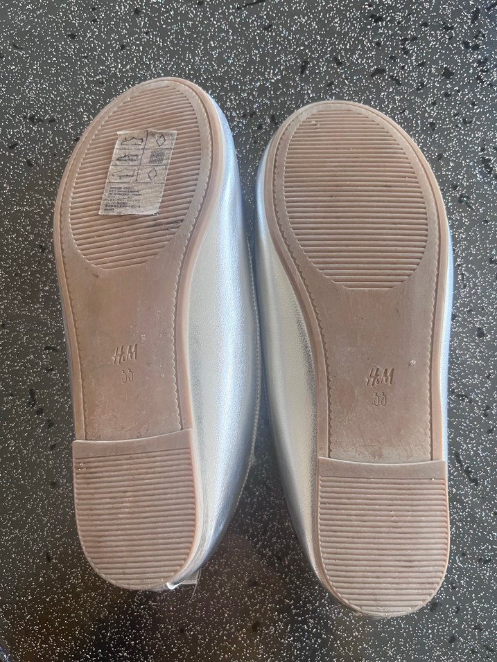 Gumus Fiyonk Detaylı Kız Babet Ayakkabı - Görsel 2