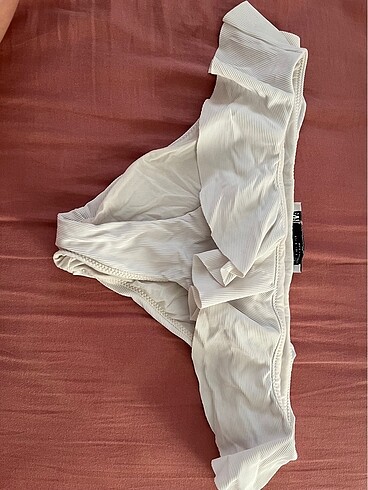 Bikini altı zara