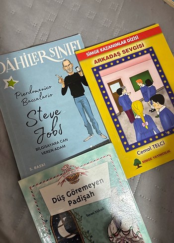 Çocuk Kitapları Seti - Steve Jobs, Arkadaş Sevgisi, Düş Göremeye