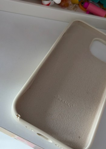 Beyaz Telefon Kılıfı - Görsel 2