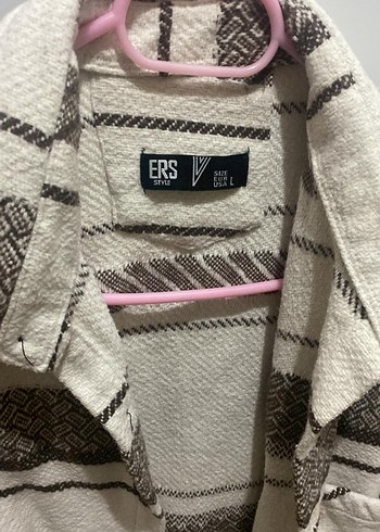 Düğmeli Uzun Kollu Rahat Bej Gömlek - Görsel 2