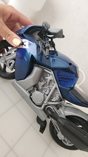  Oyuncak motor