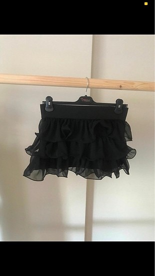 Kikiriki beli lastikli fırfırlı mini etek