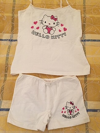 Hello kitty takım