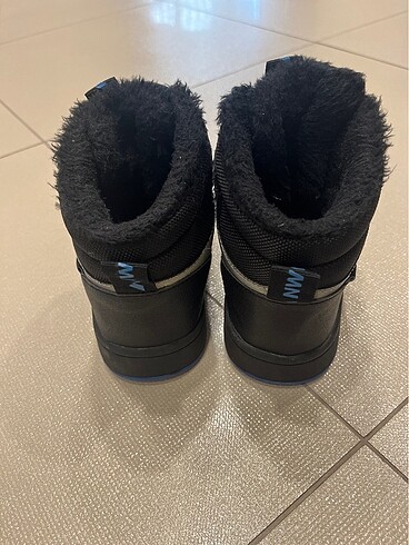 32 Beden H&M waterproof bot