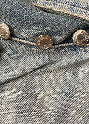 m Beden gri Renk Zara Düğmeli Kadın Mini Denim Şort