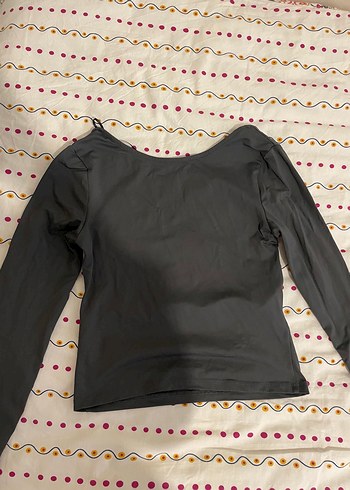 pull and bear sirti acik bluz