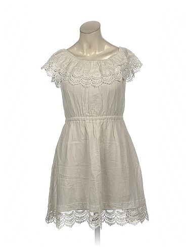 PreLoved Kısa Elbise %70 İndirimli.
