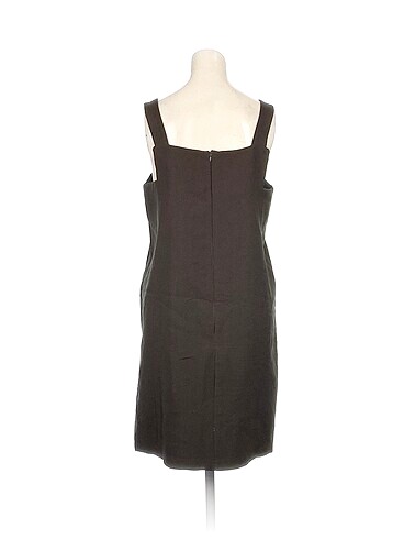 l Beden PreLoved Kısa Elbise %70 İndirimli.