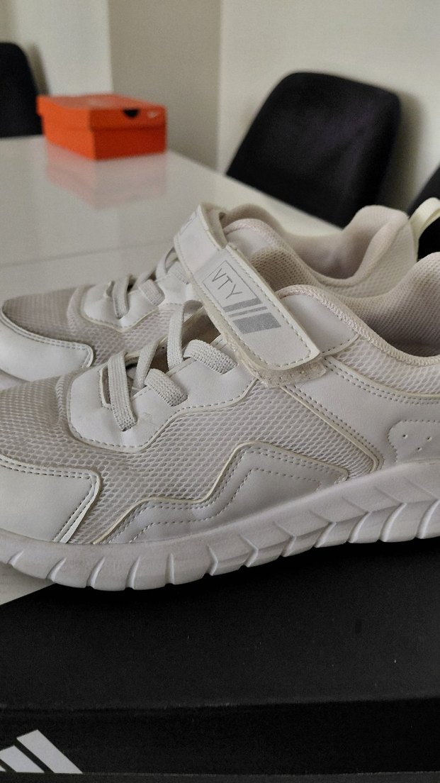 Kız Çocuk Beyaz Spor Ayakkabı Cırt Cırtlı - Görsel 3