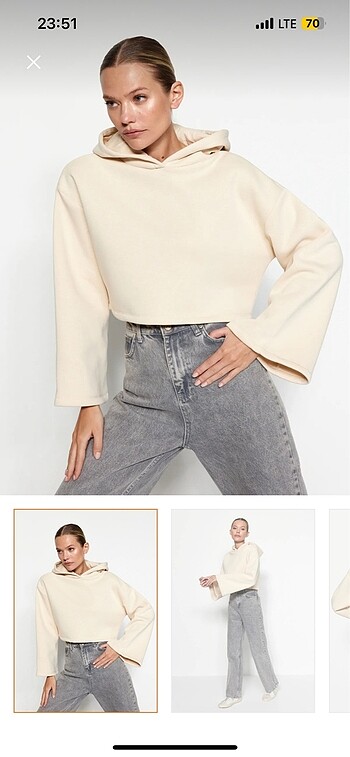 Sweatshirt