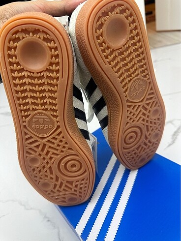 38,5 Beden Adidas spezial