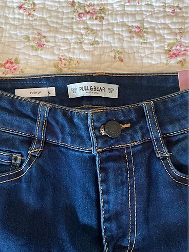 28 Beden lacivert Renk Pull And Bear Düşük bel Jean