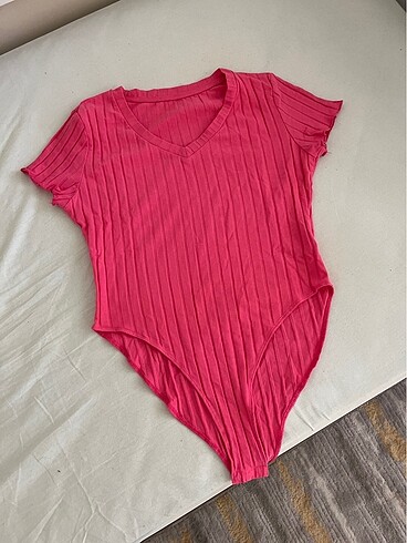 Pembe Bluz