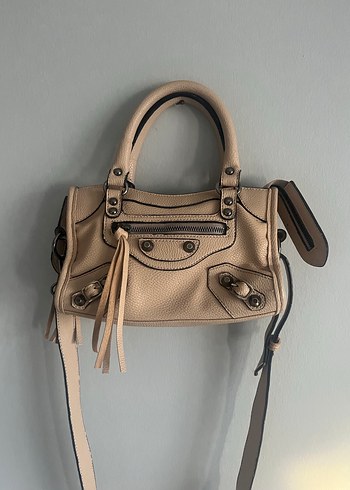 Beden balenciaga deri çanta
