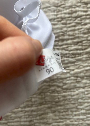 Siyah ve Beyaz sütyen - Görsel 2