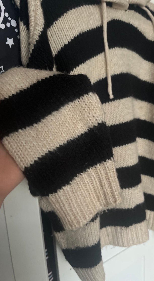 Kapüşonlu Çizgili Örgü  Kazak - Görsel 2