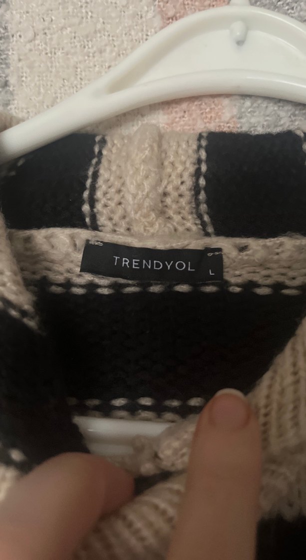 Kapüşonlu Çizgili Örgü  Kazak - Görsel 3