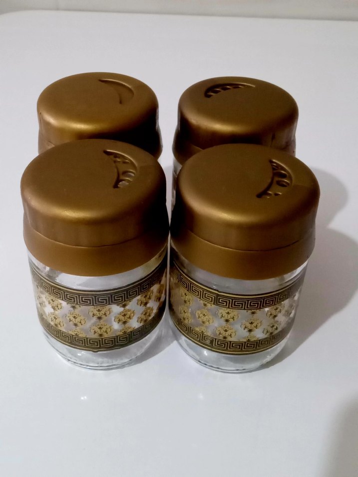 Altın Kapaklı Parlak Cam Baharatlık Seti - Görsel 2