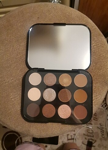 MAC Mac in colour eyeshadow