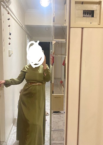Trendyol & Milla Uzun Kol, Yüksek Yaka, Kemerli Kadın Elbise
