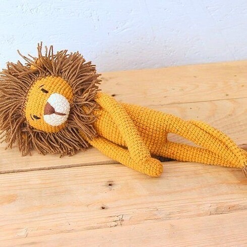 Beden Renk amigurumi aslan