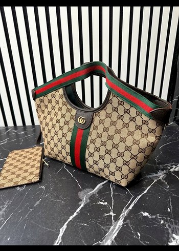 Gucci Monogramli Sik El Cantasi