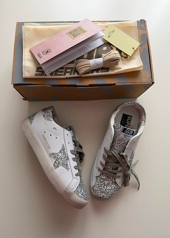 Golden Goose Deluxe Skechers Beyaz Gumus Simli Dusuk Bilek Sneaker