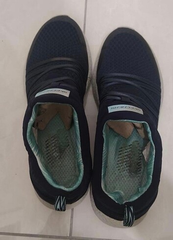 38 Beden Skechers Ayakkabı