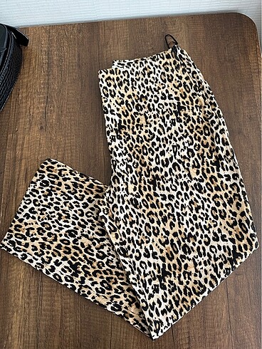 Zara leopar pantolon