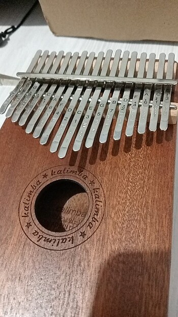  Ahşap kalimba 