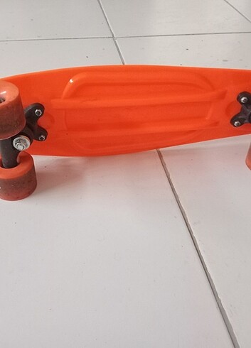 Turuncu kaykay - Görsel 3