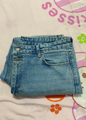 Düğmeli Mavi Kot Pantolon