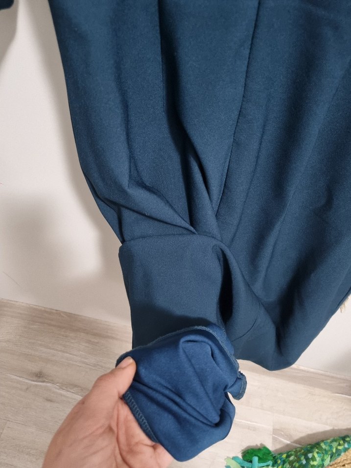 Düğmeli V Yaka Midi Lacivert Elbise - Görsel 4