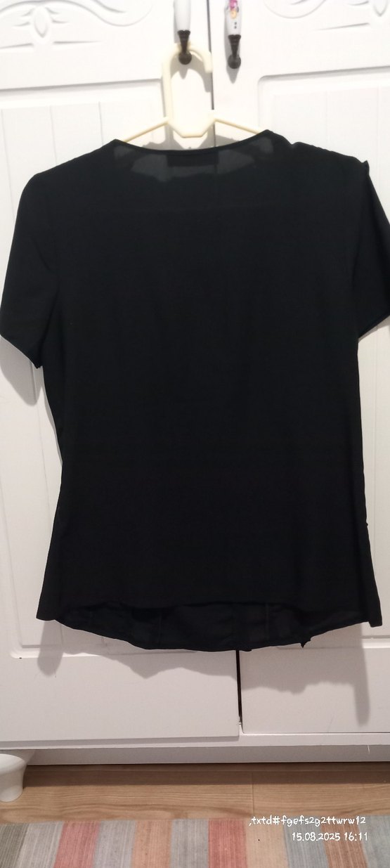 Siyah şifon Fırfırlı Kısa Kollu Bluz - Görsel 3