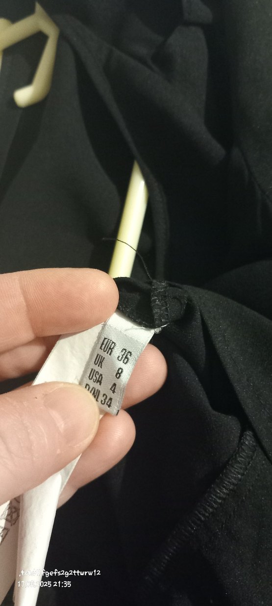 Siyah şifon Fırfırlı Kısa Kollu Bluz - Görsel 4