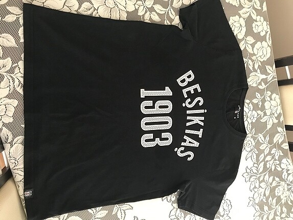 Beşiktaş Kartal yuvası L beden forma en 55 boy 70 cm
