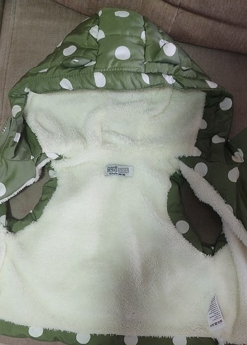 Kız Çocuk Yeşil Kapüşonlu Puantiyeli Yelek - Görsel 3